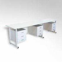 Стол 3-х тумбовый для лабораторных работ 2500*600*850 ЛДСП - «globural.ru» - Нижний Новгород