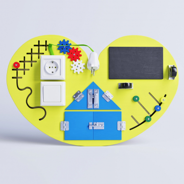 Бизиборд "Большое жёлтое сердце" - «globural.ru» - Нижний Новгород